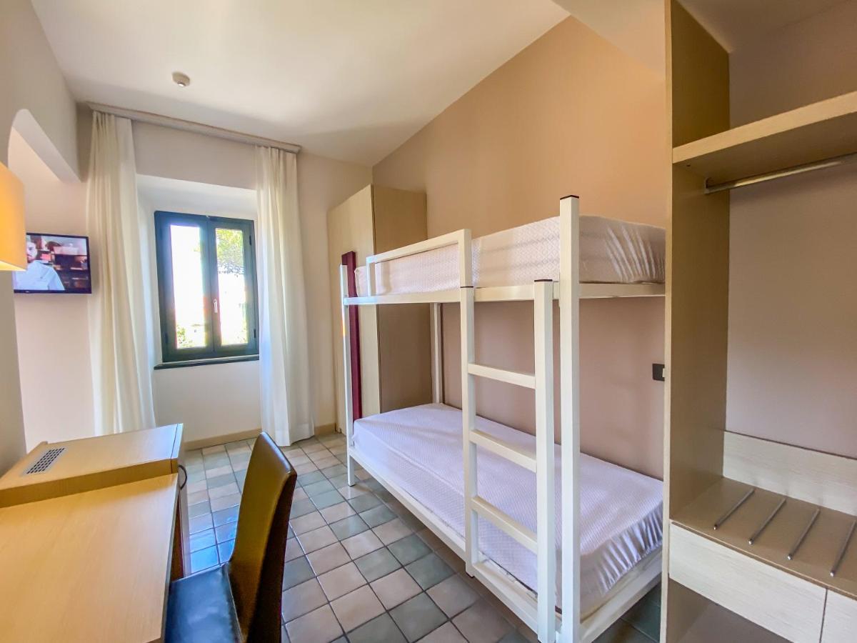 La Mandola Eco Hostel Capraia Buitenkant foto